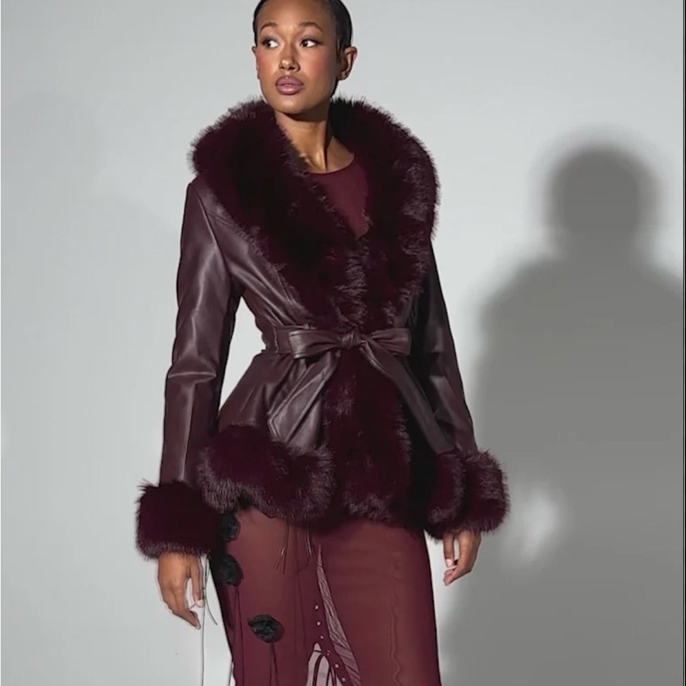 Elegant Burgundy Faux Fur Trimmed Jacket